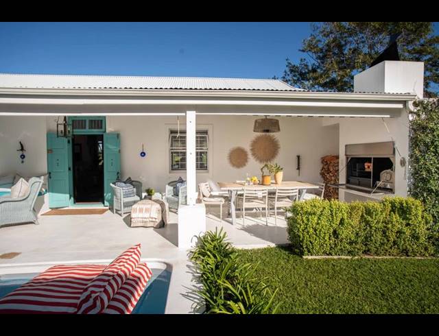 6 BEDROOM HOUSE FOR SALE IN SEASIDE LONGSHIPS